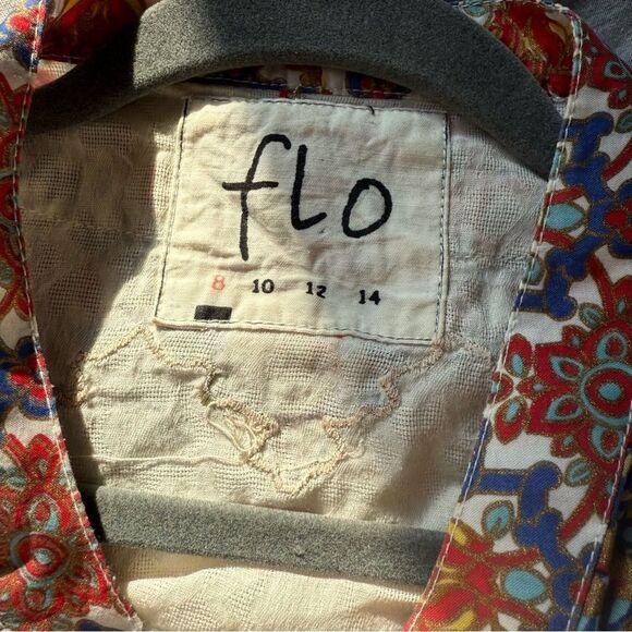 Sz 8 Flo Anthropologie Cream and brightly colored Embroidered Komono - Picture 8 of 8